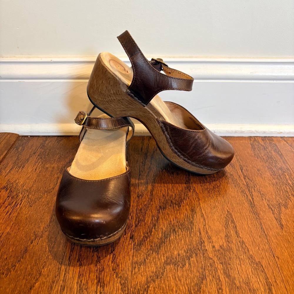 Dansko Thea Brown Leather Clog Sandals Mary Jane Wood Wedge Platform Size 37